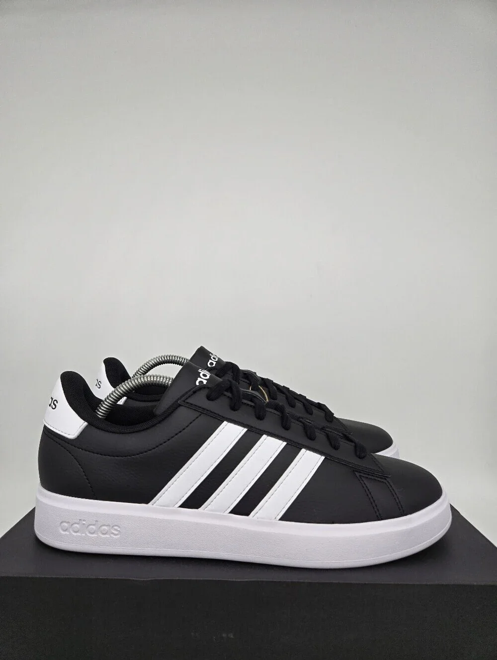 Adidas Men's Grand Court 2.0 GW9196 Black White Shoes Size 9 New